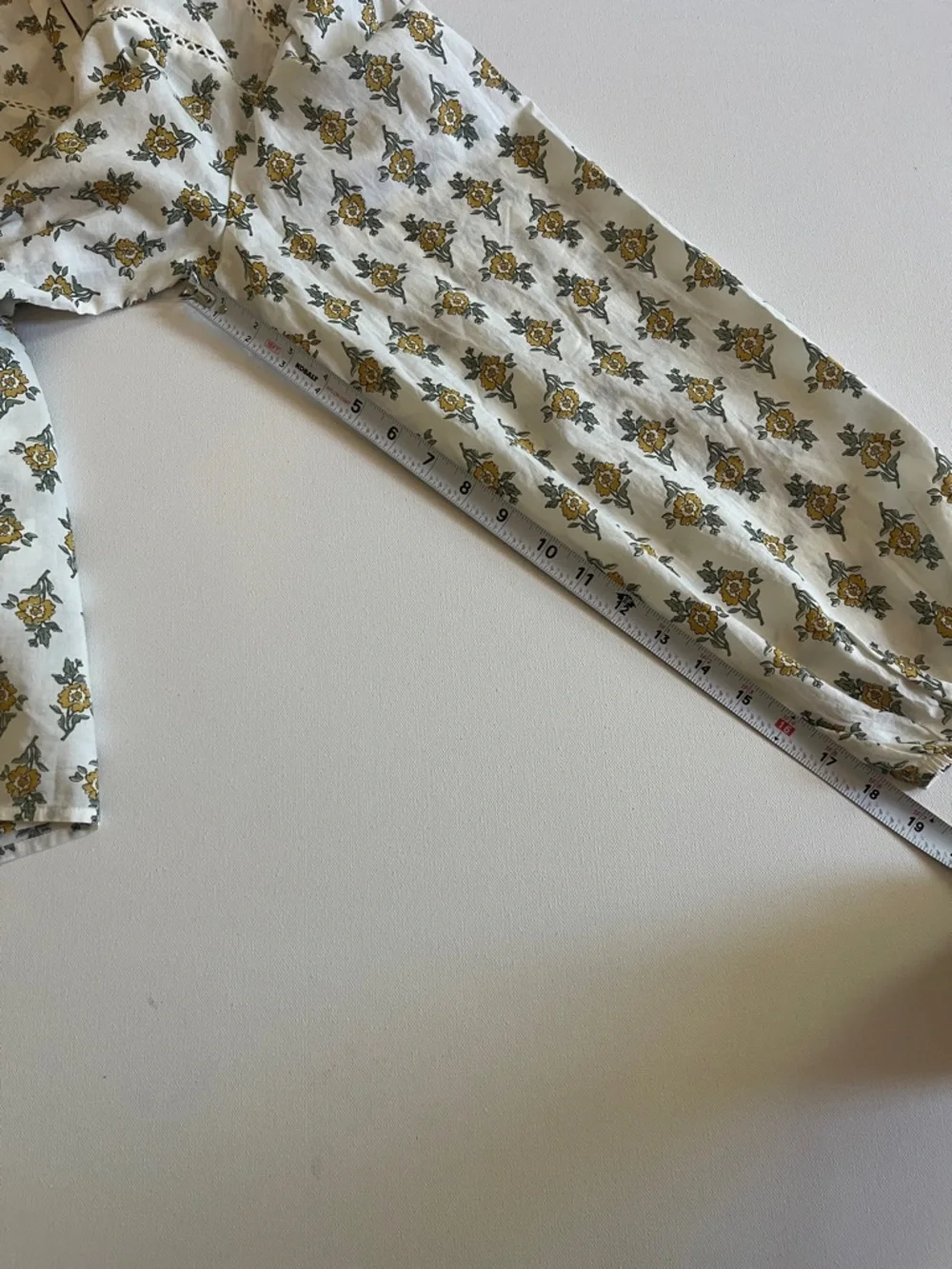 Lucky Floral Top Button Down Size Medium - Picture 7 of 7